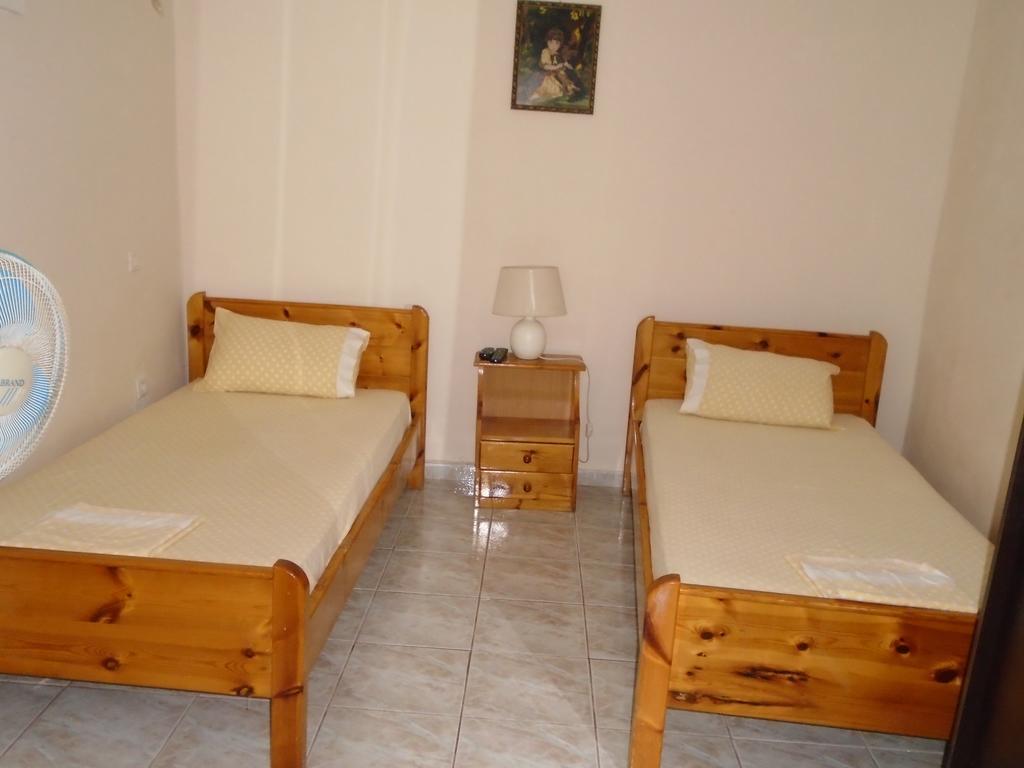 Giota & Antonia Apartments Koroni  Room photo
