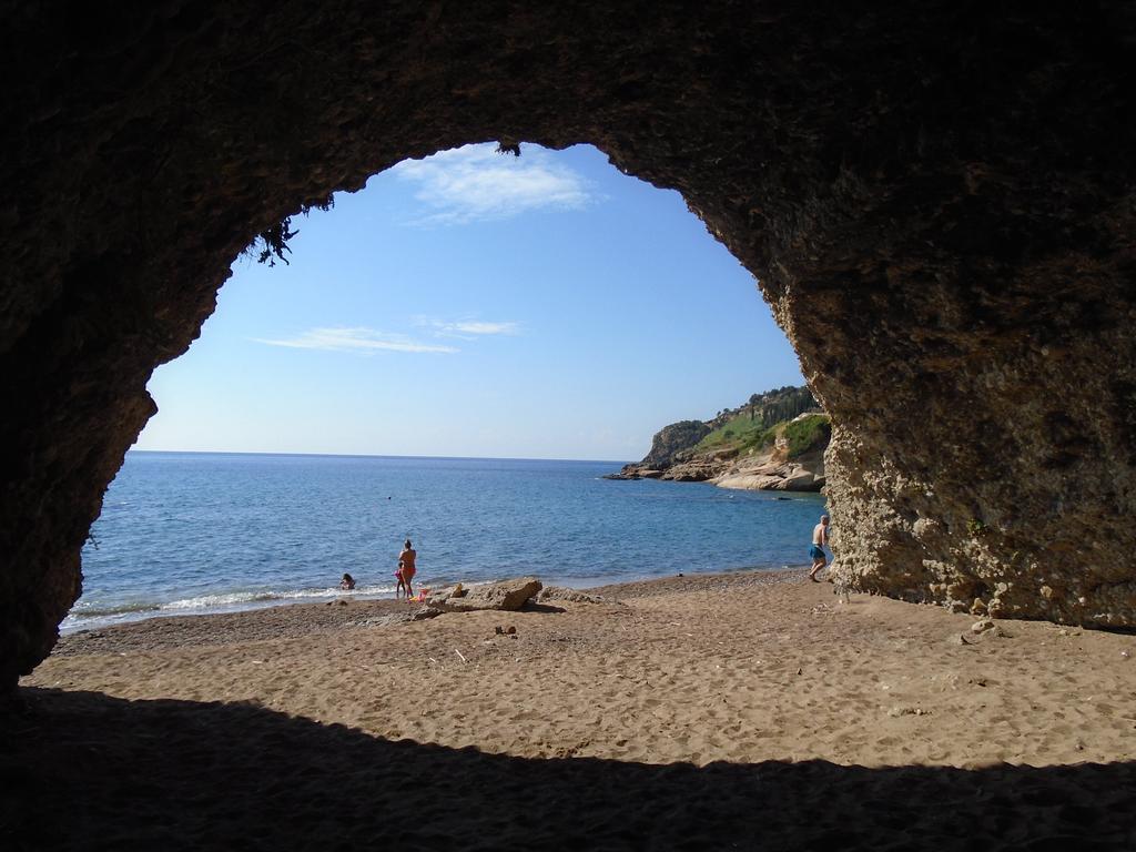 Giota & Antonia Apartments Koroni  Room photo